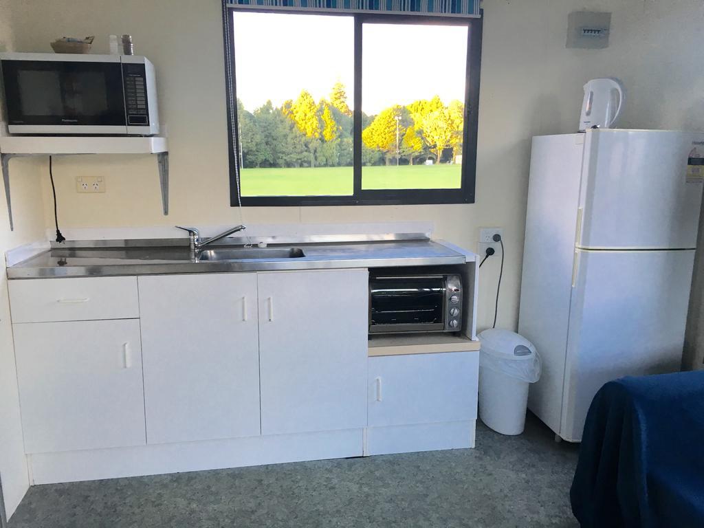 Stratford Motel & Holiday Park Bagian luar foto