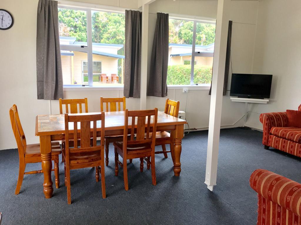 Stratford Motel & Holiday Park Bagian luar foto