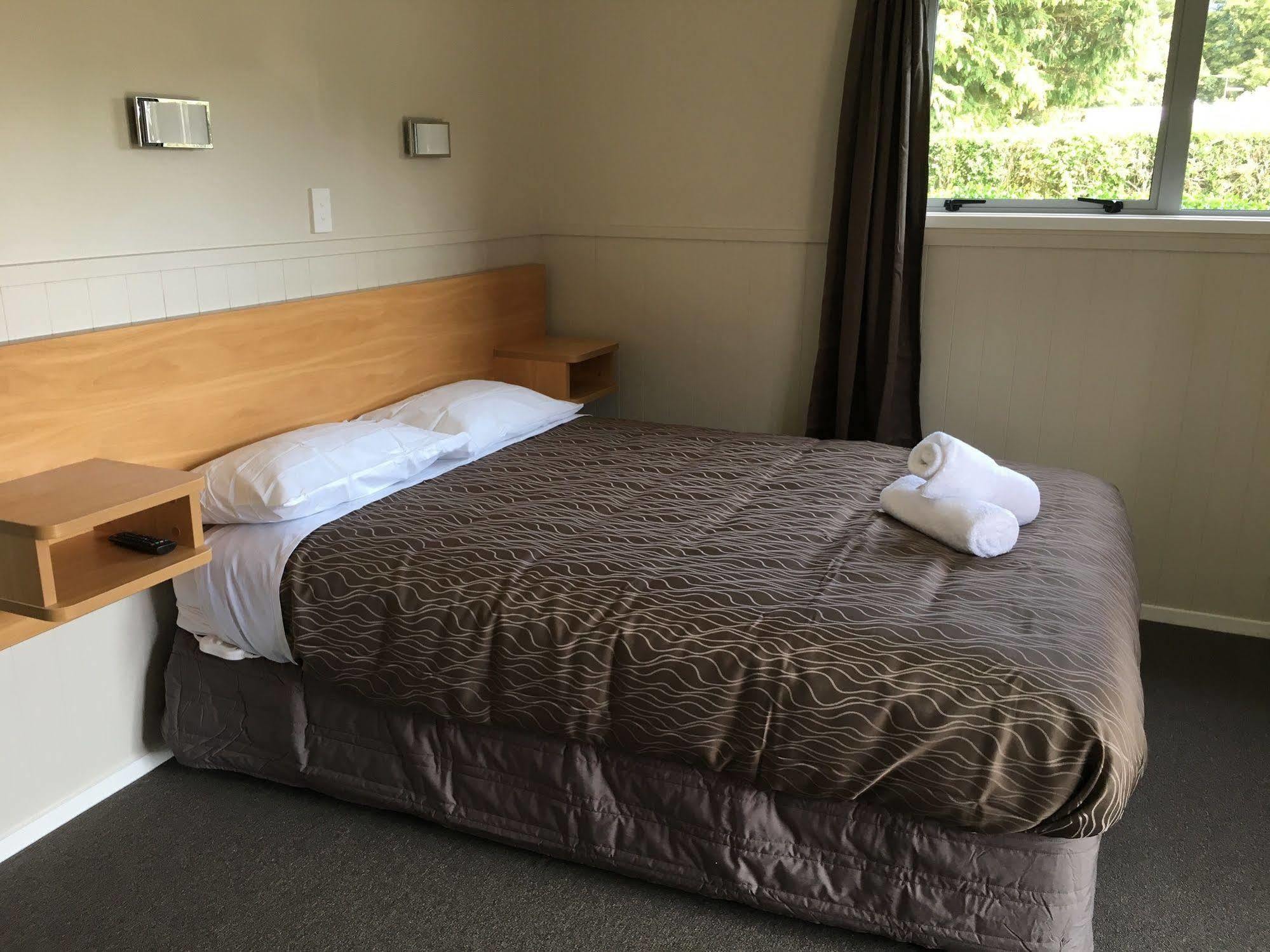 Stratford Motel & Holiday Park Bagian luar foto
