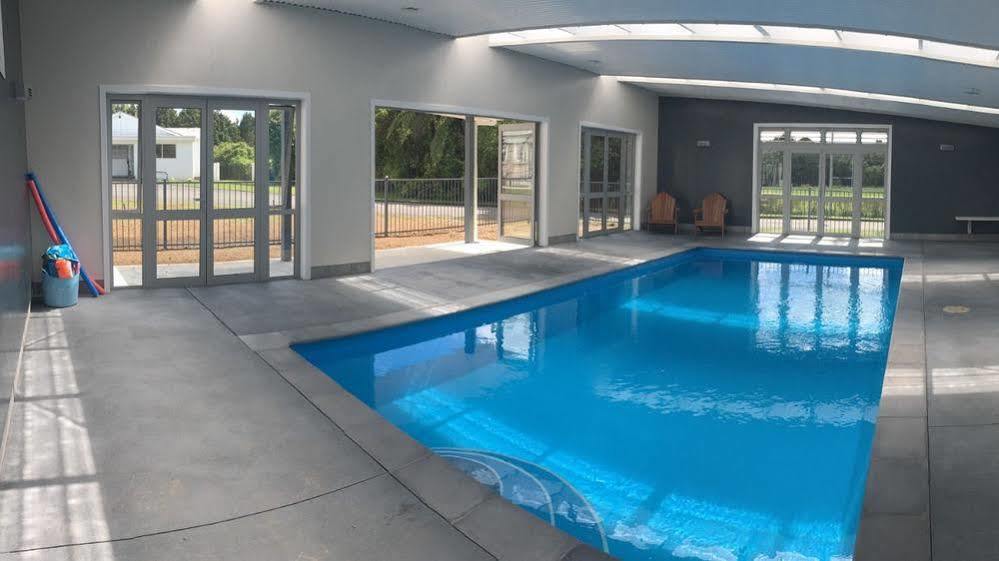 Stratford Motel & Holiday Park Bagian luar foto