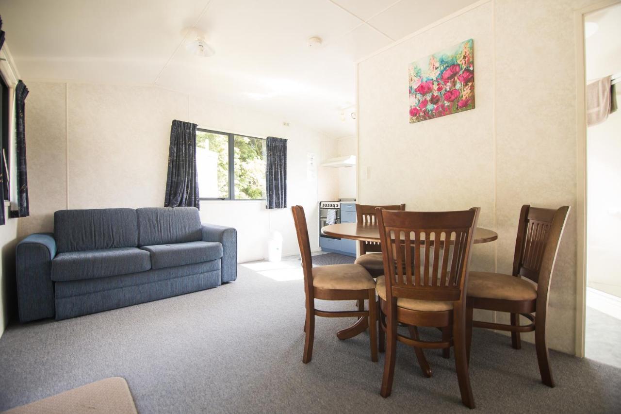 Stratford Motel & Holiday Park Bagian luar foto